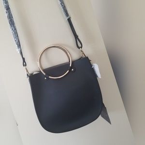 NWT T-Shirt & Jeans black purse